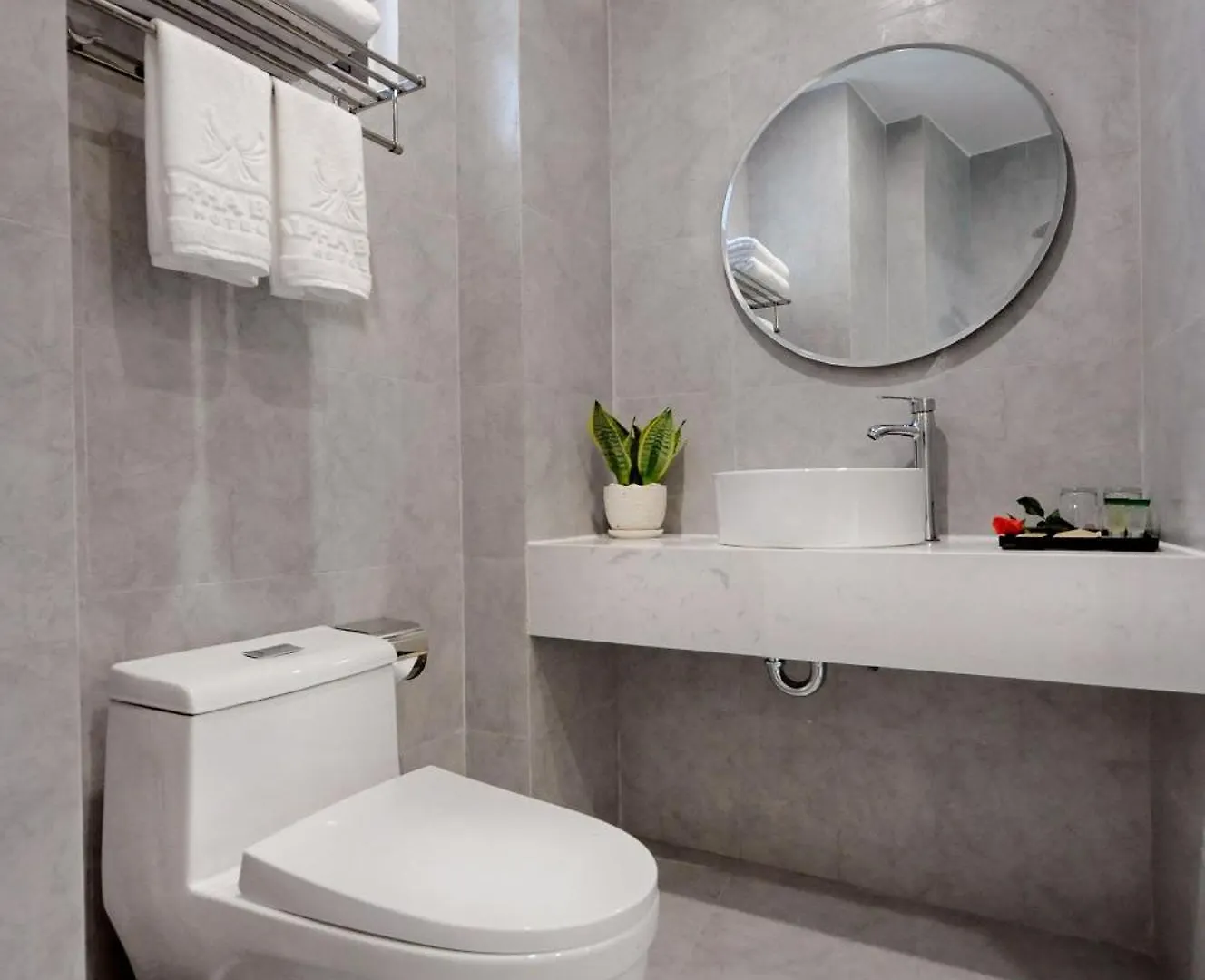 Khach San A L Bird Apartment Nha Trang Vietnam
